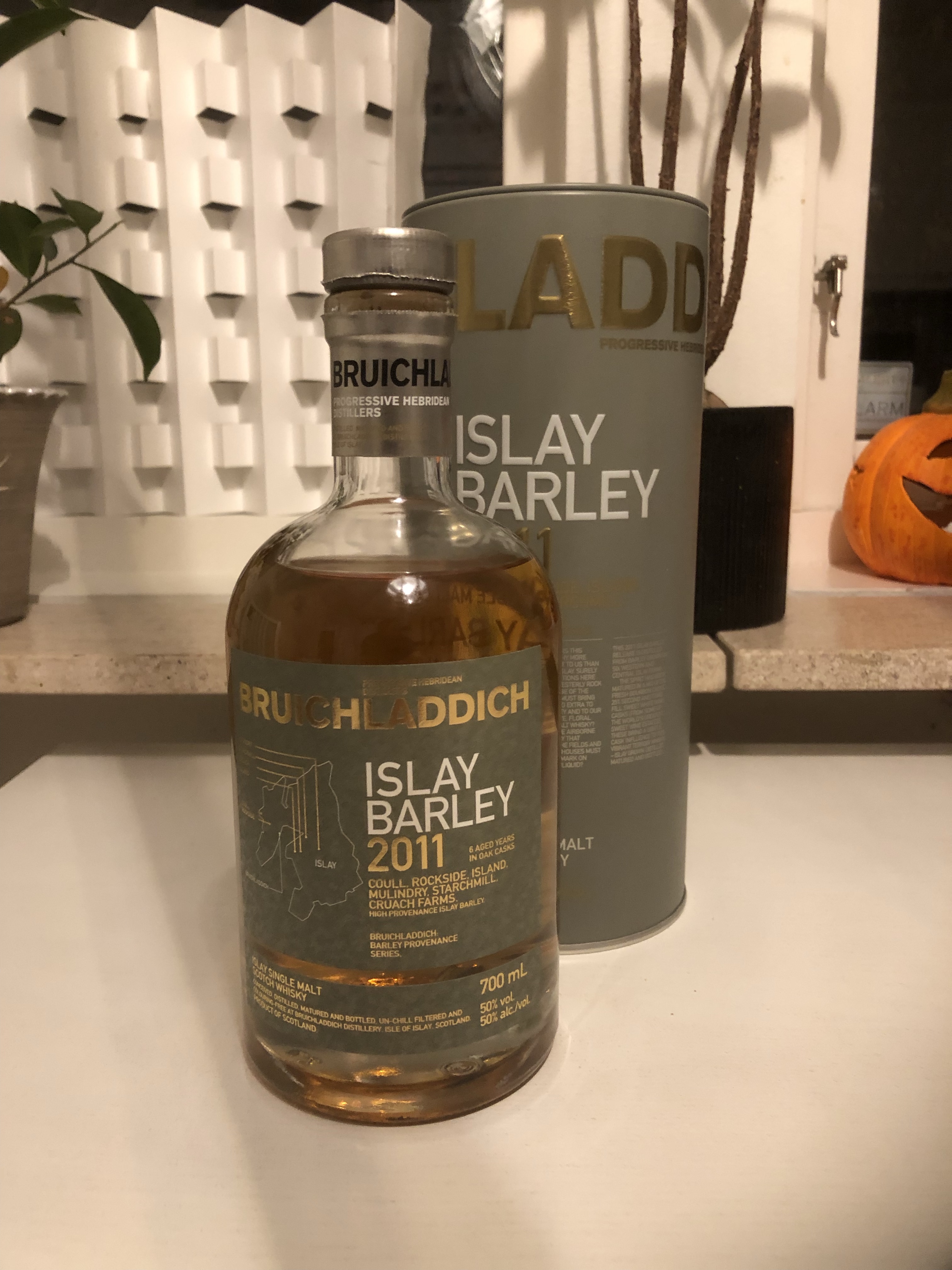 Bruichladdich Islay Barley 2011 | William's Whisky Database